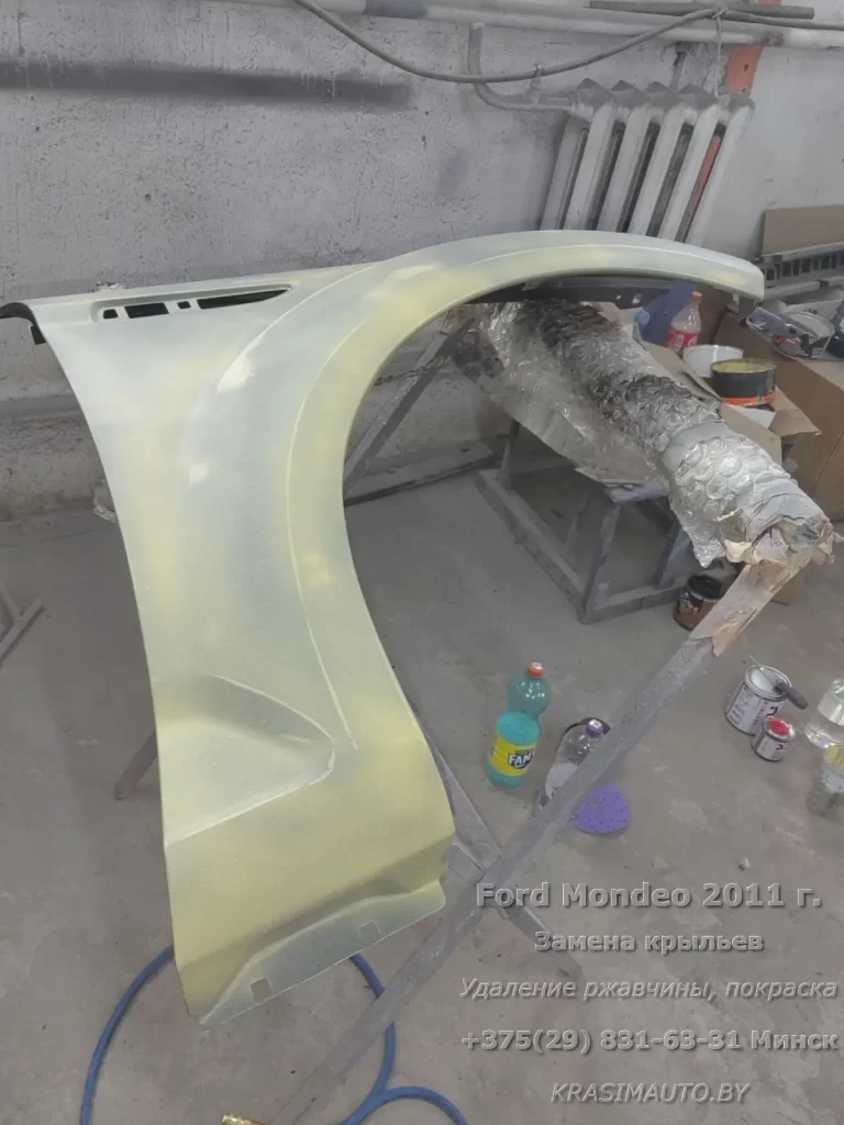 Ford Mondeo 2011 - 25