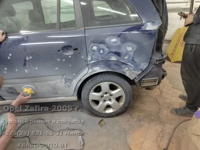 Opel Zafira 2009 - 4