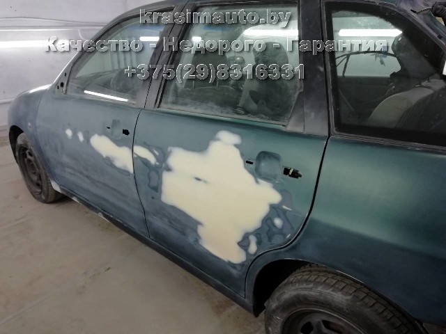 Seat Ibiza покраска дверей на СТО в Минске +375298316331